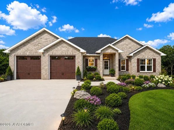 2447 Camzie Dr, Jefferson City, MO 65101