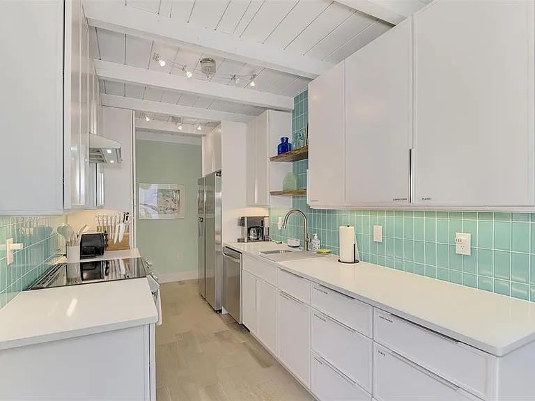 5253 Avenida Del Mare — Photo 16
