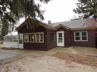 2136 Airline Rd, Mount Pleasant, WI 53406