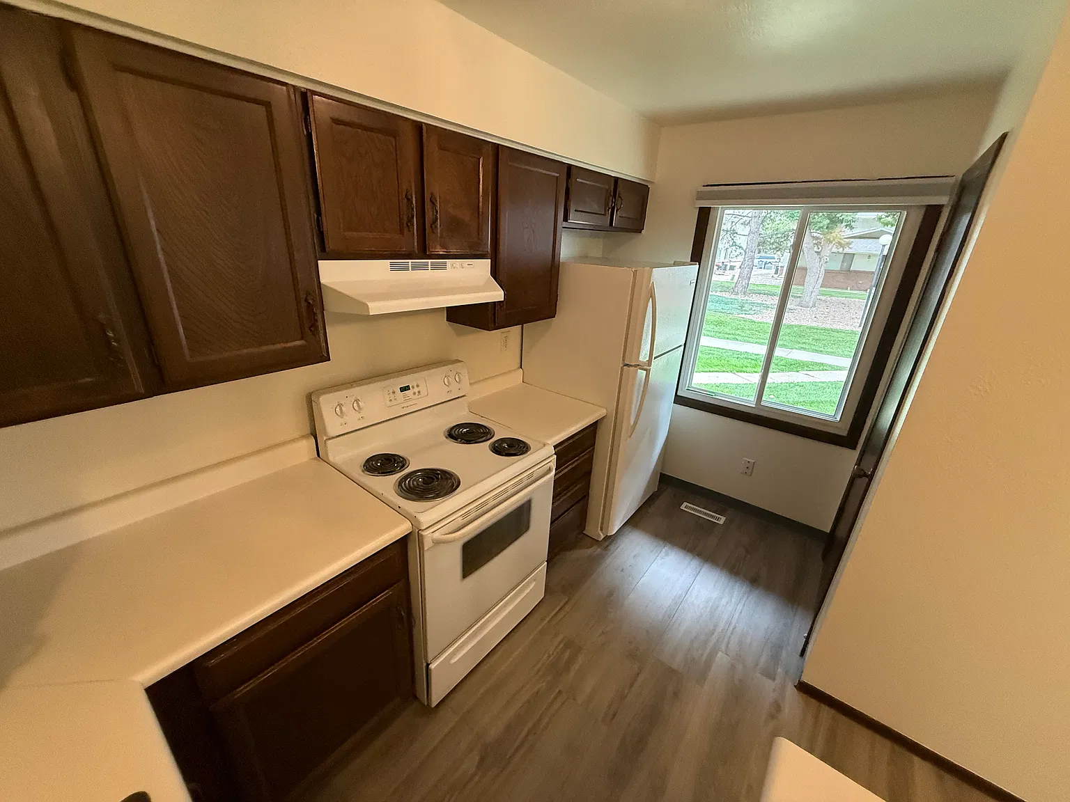 2 bed, 900 sqft, $1,600 — Photo 4