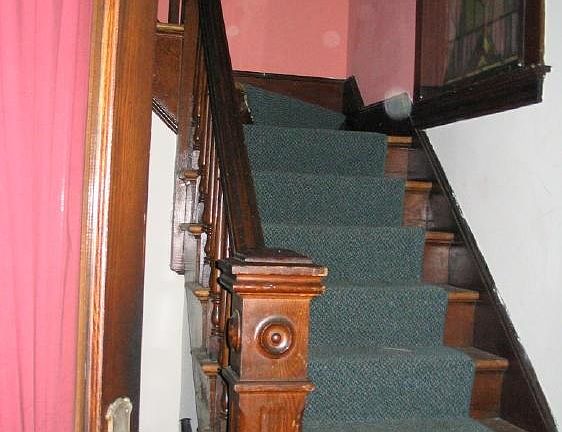 2nd image of 735 Orange St Unit 2