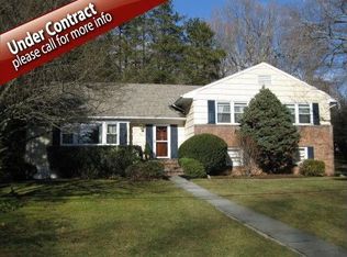 116 Essex Rd, Summit, NJ 07901