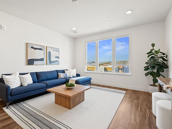3rd image of 5925 Charlotte Dr Unit 416