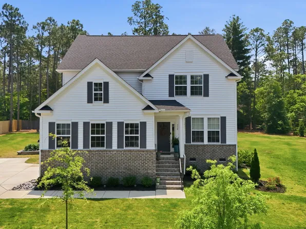 710 Hayworth Court, Southern Pines, NC 28387