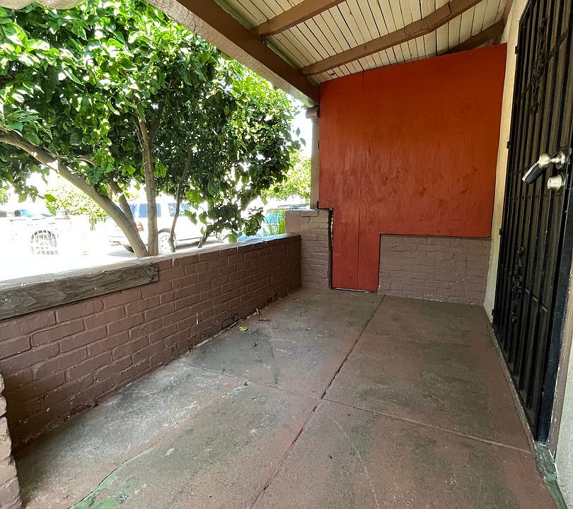 2nd image of 432 N Kenmore Ave #432