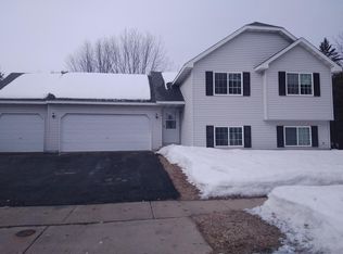 902 11th St, Farmington, MN 55024