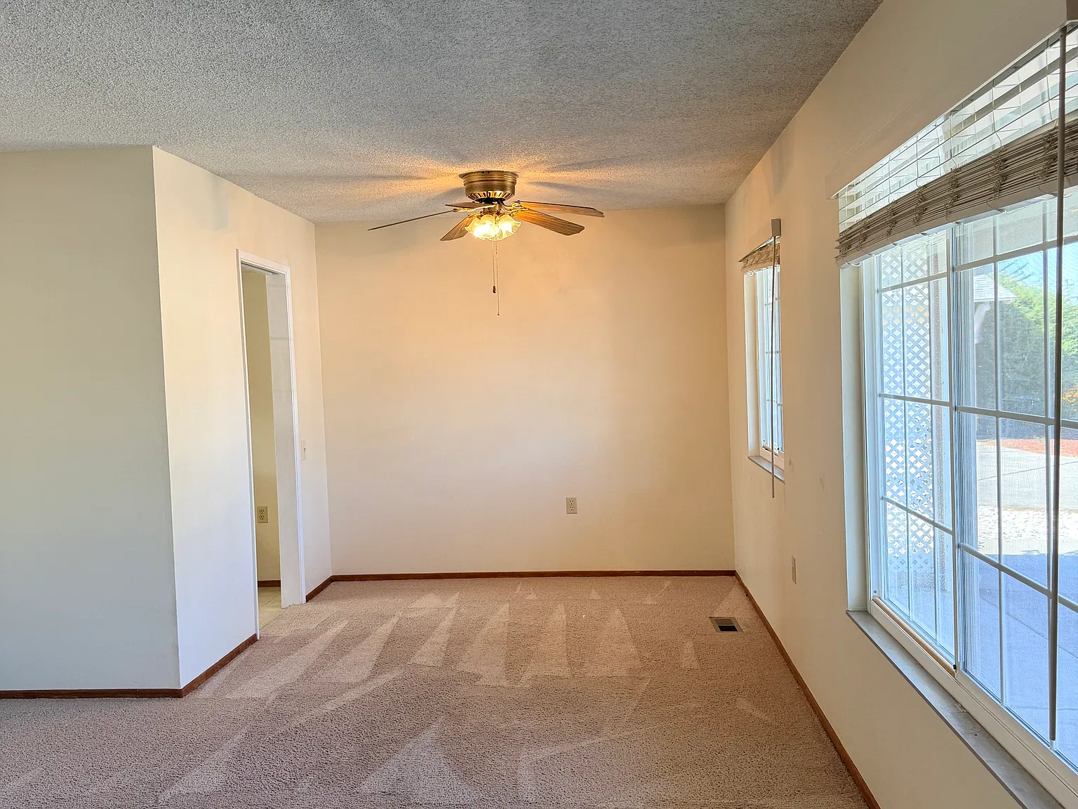 2 bed, 1152 sqft, $2,500 — Photo 4