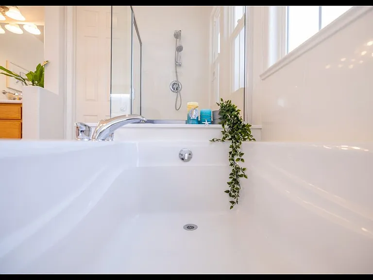 1642 Welford Cir — Photo 31