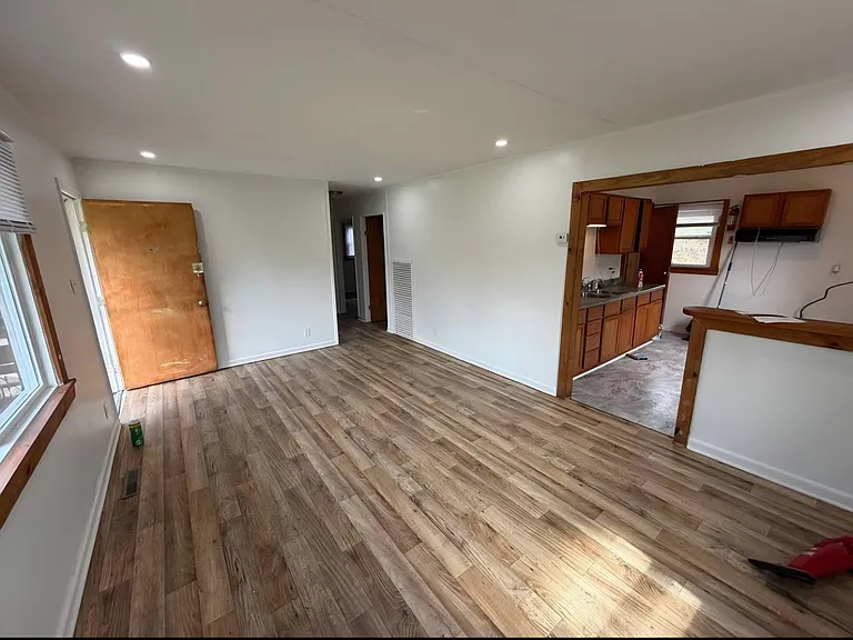 2147 Pennsylvania St — Photo 16