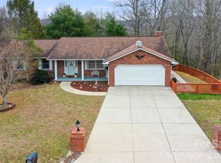 109 Eagle Rock Trl, Hendersonville, NC 28739