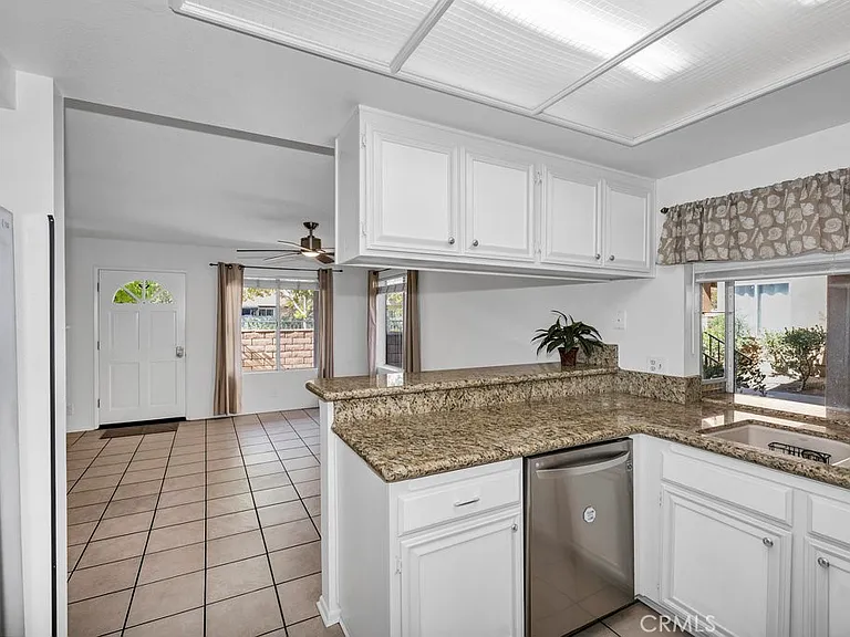 28114 Seco Canyon Rd #156 — Photo 9