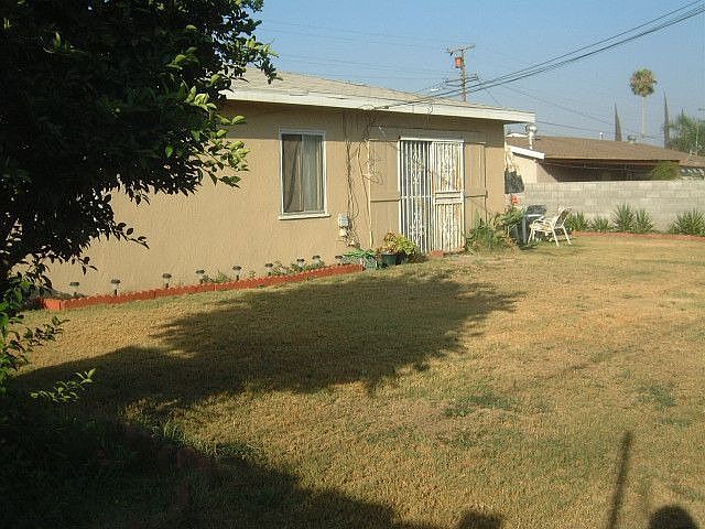 2nd image of 5884 Rebecca St