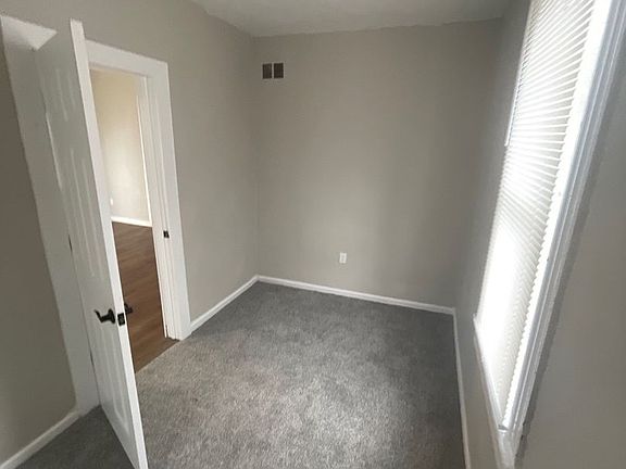3rd image of 3429 E 49th St