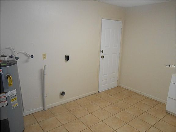 5th image of 4311 Orangewood Cir