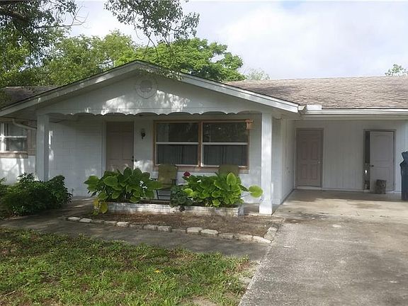 2nd image of 2215 Poinsettia Dr