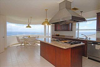 2nd image of 467 Puuikena Dr