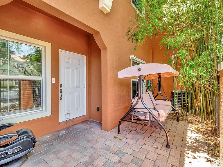 103 Monterey Bay Dr — Photo 38