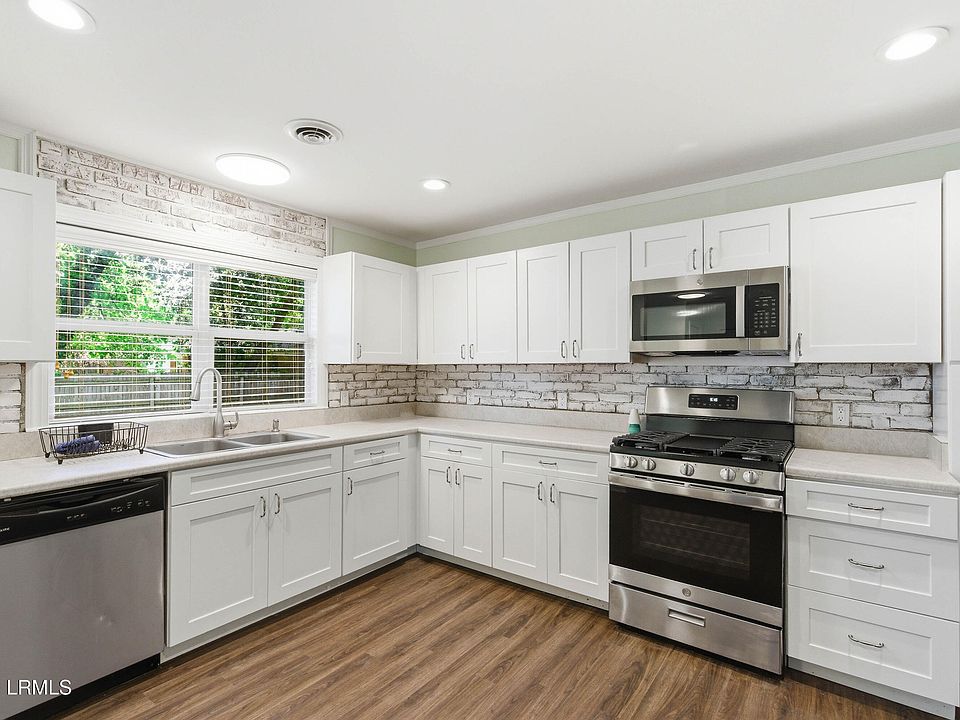 1st image of 2910 Riverbank Drive