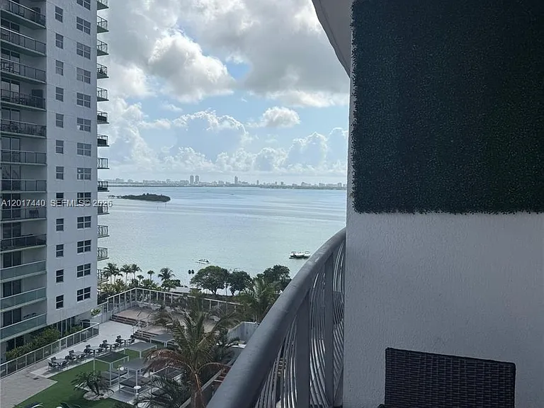 1750 N Bayshore Dr #1609 — Photo 25