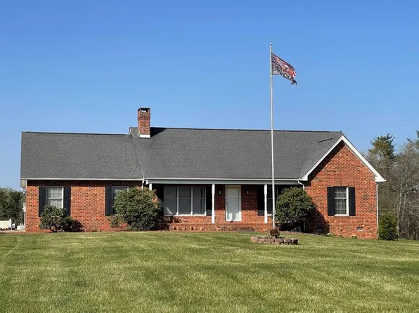 8330 Snake Creek Rd, Hillsville, VA 24343