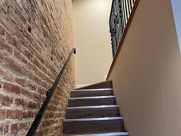 5th image of 1108 Sargeant St