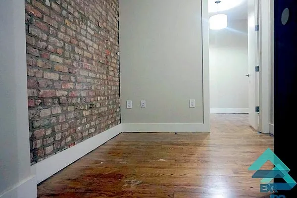 Rented by EXR | media 21