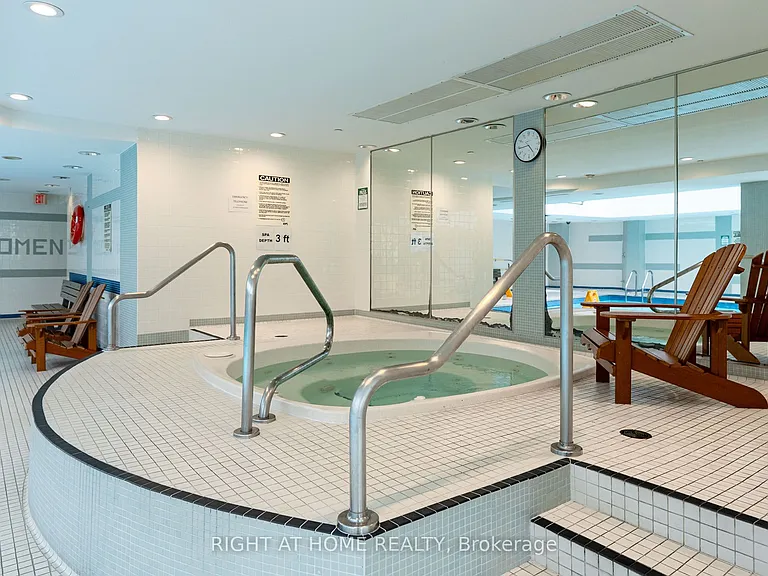 18 Yonge St #1813 — Photo 29