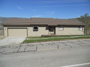 26000 Skyline Dr, Tehachapi, CA 93561