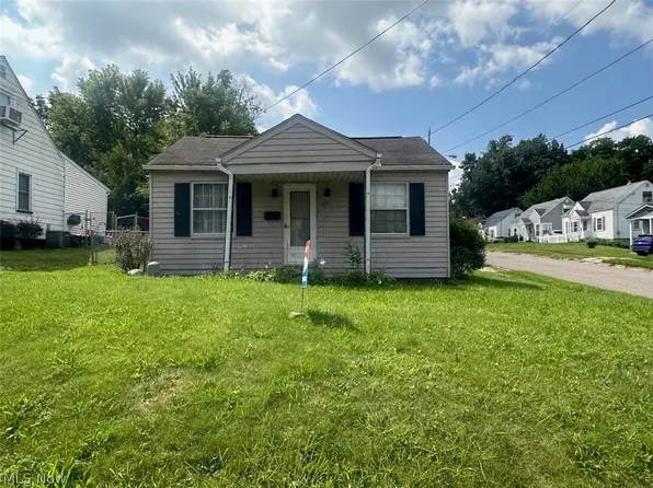 550 Upton Ave, Akron, OH 44310