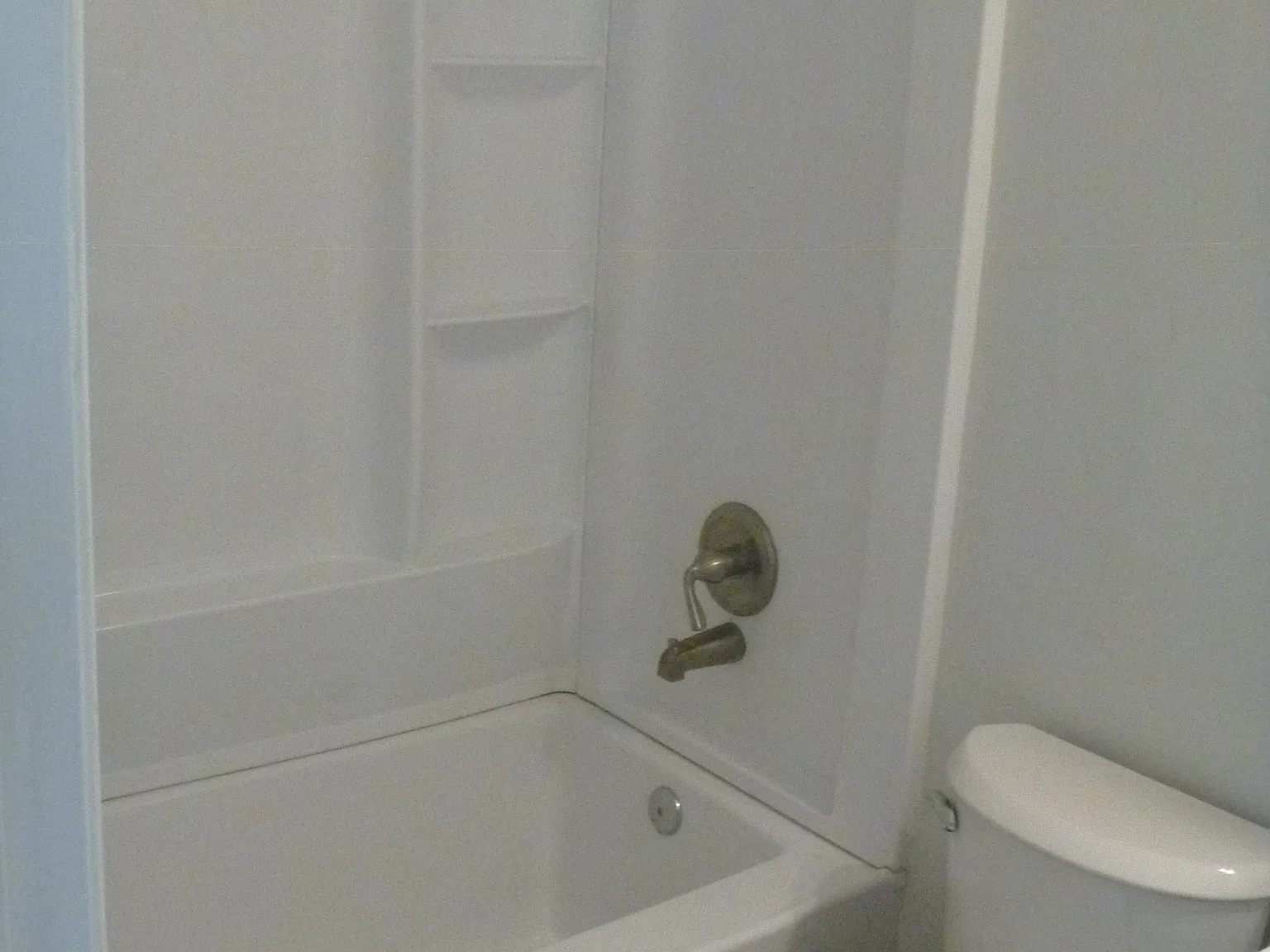 2 bed, 984 sqft, $1,800 — Photo 4