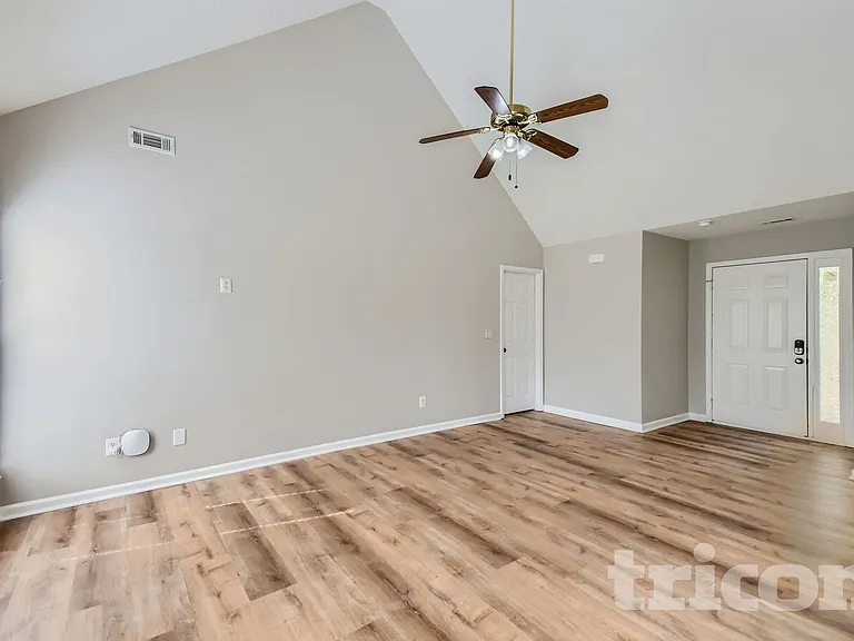 120 Allen Oaks Way — Photo 16
