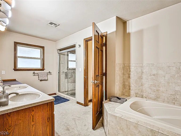 4674 Saddle Pl — Photo 12
