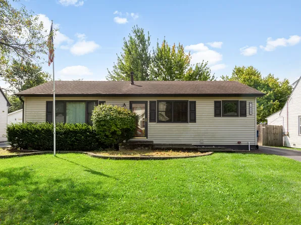 18207 W Big Oaks Rd, Grayslake, IL 60030