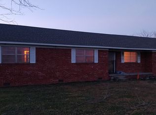 32 E Ozark St, Morris, OK 74445