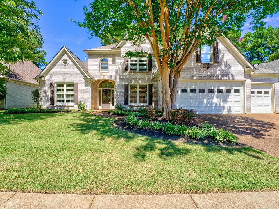 1st image of 8962 River Knoll Dr
