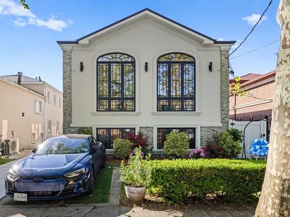 2648 East 64th Street image 1 of 27