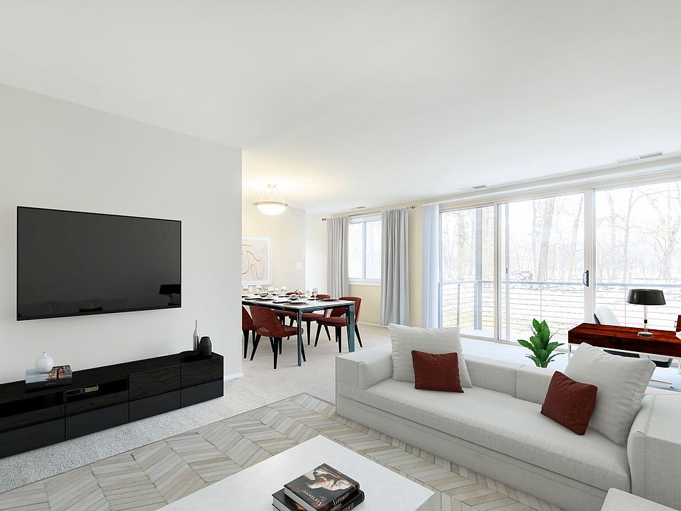 1st image of 261 Congressional Ln #310