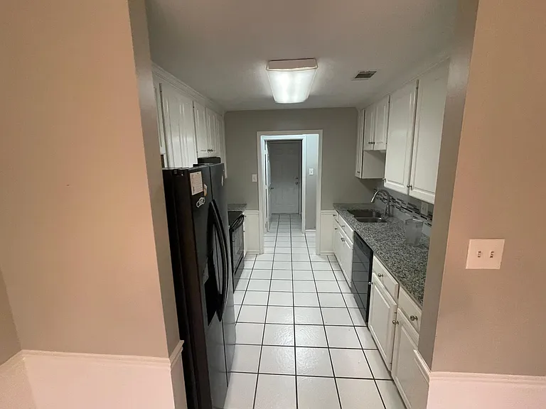1717 Point West Dr — Photo 15