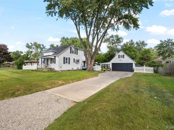 22034 Seminole St, Southfield, MI 48033
