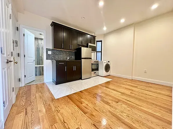 30 Rogers Avenue image 1 of 6