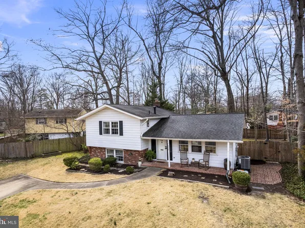 8226 Crown Court Rd, Alexandria, VA 22308