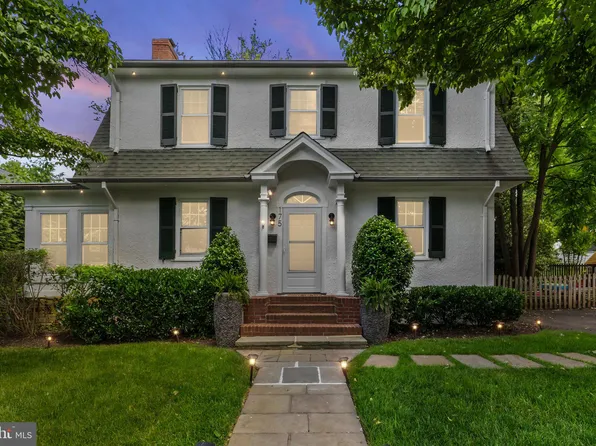 175 Locust St, Warrenton, VA 20186