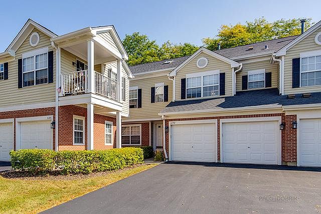 1st image of 690 Grosse Pointe Cir #0