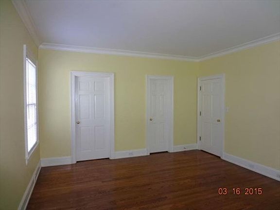 3rd image of 404 Lyons Head Dr
