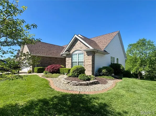 4632 Magnolia Pl, Alton, IL 62002