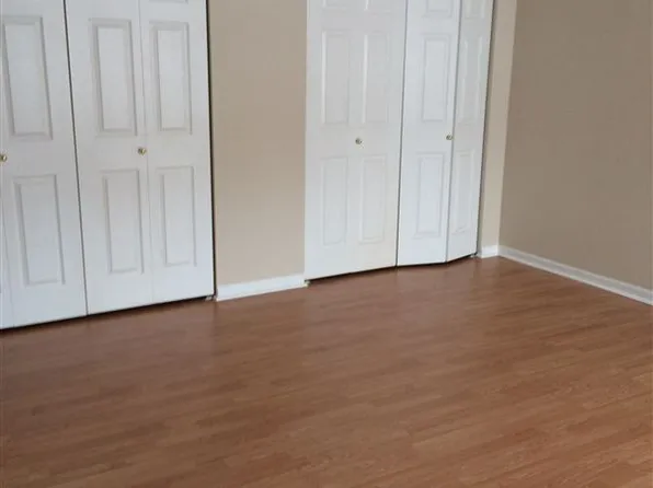 1378 Heatherwood Ln #1, Ann Arbor, MI 48108
