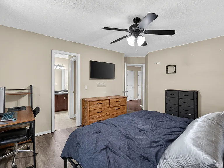 31 Idus Ln — Photo 18