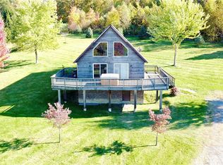 1119 Turkey Hill Rd, Wampum, PA 16157