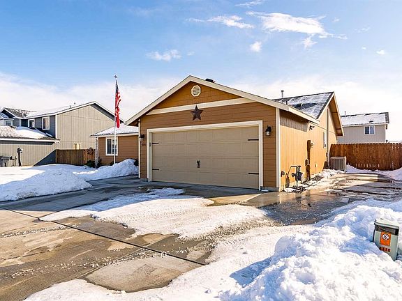 2nd image of 4106 Finnhorse Ln