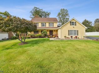 2 Castaby Way, Mount Tabor, NJ 07878